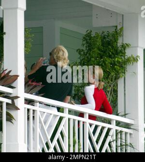 Exklusiv!! Chris Evert und Greg Norman treffen sich im Clubhaus des Chris Evert/Raymond James Pro-Celebrity Tennis Classic in Delray Beach, Florida. 11/06/06 Alle Stockfoto