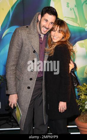 Rachel Stevens und Ehemann Alex Bourne bei der Eröffnung der Cirque du Soleil Varekai Show in der Royal Albert Hall. London, Großbritannien. 1/5/10.. Stockfoto