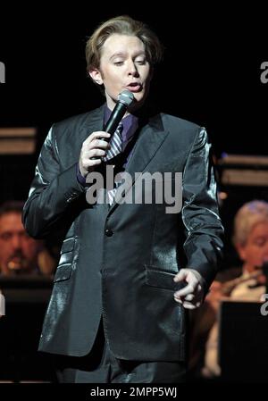 Im Durham Performing Arts Center gibt es Live-Konzerte von Clay Aiken. Durham, North Carolina 29. November 2012 Stockfoto