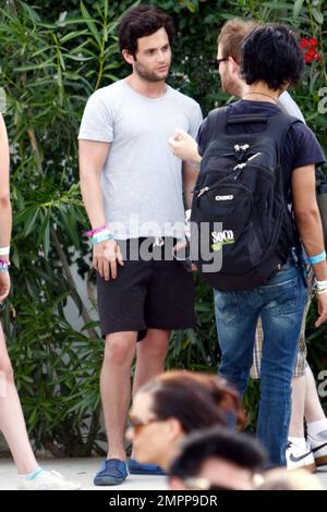 „Gossip Girl“-Star Penn Badgley am dritten Tag des Coachella Music and Arts Festivals. Indio, Kalifornien. 4/18/10. Stockfoto