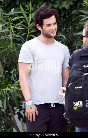 „Gossip Girl“-Star Penn Badgley am dritten Tag des Coachella Music and Arts Festivals. Indio, Kalifornien. 4/18/10. Stockfoto