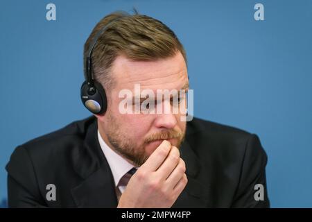 RIGA, LETTLAND. 31. Januar 2023 Gabrielius Landsbergis, Außenminister Litauens, während der Pressekonferenz der Außenminister der baltischen und polnischen Länder. Stockfoto