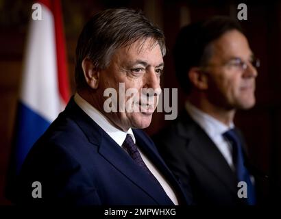 DEN BOSCH - Ministerpräsident Jan Jambon und Ministerpräsident Mark Rutte während des Gipfels der niederländisch-flämischen Regierung. Eine Delegation der niederländischen und der flämischen Regierung tritt zusammen, um eine gute Zusammenarbeit in vielen Bereichen zu fördern. ANP KOEN VAN WEEL niederlande raus - belgien raus Stockfoto