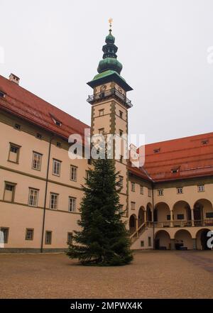 Das Landhaus-Regionalregierungsgebäude im historischen Zentrum von Klagenfurt, Kärnten, Österreich. Auch als Palast der Anwesen bezeichnet Stockfoto