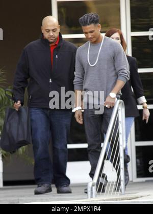 EXKLUSIV!! Paul Delvecchio, auch bekannt als DJ Pauly D, verlässt nach einem Auftritt in Los Angeles, Kalifornien, die Studios „Chelsea Later“. 11. Januar 2012 Stockfoto