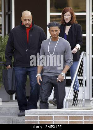 EXKLUSIV!! Paul Delvecchio, auch bekannt als DJ Pauly D, verlässt nach einem Auftritt in Los Angeles, Kalifornien, die Studios „Chelsea Later“. 11. Januar 2012 Stockfoto