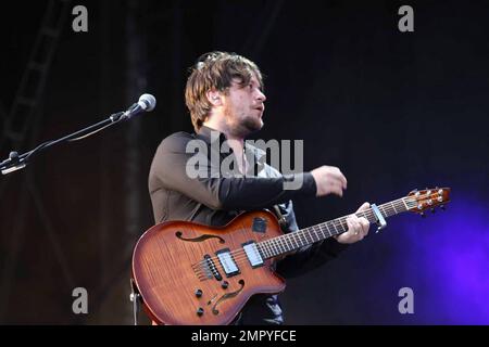 - Elbow tritt live auf dem V Fest in London auf. 8/23/09. . Stockfoto