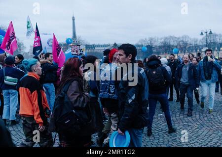 Frankreich / Paris, 31/01/2023, Jan Schmidt-Whitley/Le Pictorium - Streik gegen die Rentenreform in Paris - 31/1/2023 - Frankreich / Paris / Paris - Demonstration gegen die Rentenreform in Paris. Die Gewerkschaften behaupten, dass die Prozessionen am Dienstag dichter sein werden als die am 19. Januar gebildeten. Die Polizei auch, laut den Zahlen, die für Mittag übermittelt wurden. In Paris kündigte die Polizeipräfektur 87.000 Demonstranten an, während die CGT mehr als 500.000 Demonstranten forderte. Stockfoto