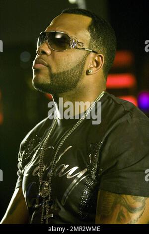 Die Sänger Flo Rida und Teairra Mari drehen ihr neues Video für die Single 'Cause A Scene' im Rain Nightclub im Palms Resort and Casino. Las Vegas, Nevada 4/7/09. . . Stockfoto