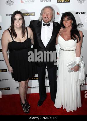 Barry Gibb posiert für Fotografen auf der Black Tie Gala „G'Day USA 2011" im Hollywood Palladium, die die australische Woche feiert und „Alle Dinge in Australien, in den USA, wie Wirtschaft, Innovation, Film, Musik, Kultur und Umwelt, fördert“. Los Angeles, Kalifornien. 01/22/11. Stockfoto