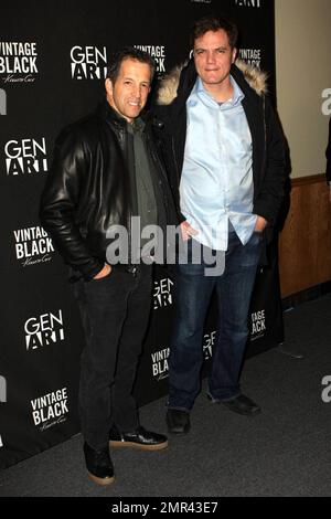 Kenneth Cole und Michael Shannon auf der Gen Arts Kenneth Cole Black Party während des Sundance Film Festivals. Park City, Kalifornien. 01/23/2010. Stockfoto