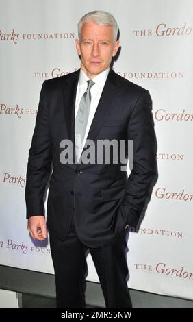 Anderson Cooper auf der Centennial Gala der Gordon Parks Foundation im Museum of Modern Art. New York, New York, 5. Juni 2012. Stockfoto