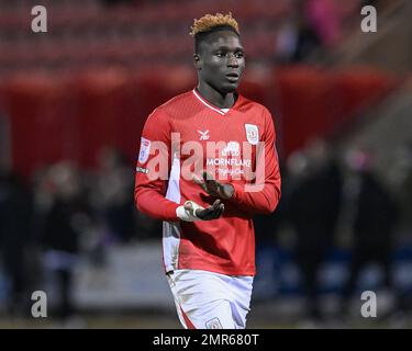 Crewe, Großbritannien. 31. Januar 2023. Daniel Agyei #11 von Crewe Alexandra am Ende des Sky Bet League 2-Spiels Crewe Alexandra vs Stockport County im Alexandra Stadium, Crewe, Großbritannien, 31. Januar 2023 (Foto von Ben Roberts/News Images) in Crewe, Großbritannien, am 1./31. Januar 2023. (Foto: Ben Roberts/News Images/Sipa USA) Guthaben: SIPA USA/Alamy Live News Stockfoto