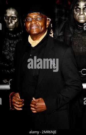 George Harris posiert auf dem roten Teppich bei der Weltpremiere von Warner Bros „Harry Potter and the Deathly Hallows: Part 1“ im Odeon West End am Leicester Square. London, Großbritannien. 11/11/10. Stockfoto