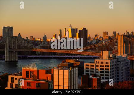 Brooklyn Bridge fotografiert vom Brooklyn Heights Viertel in New York City Stockfoto