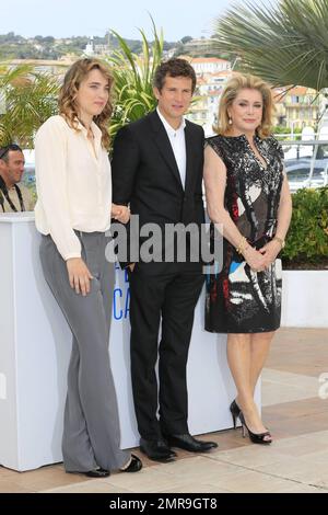 Adèle Haenel, Guillaume Canet und Catherine Deneuve beim Fotoanruf für im Namen meiner Tochter. Filmfestival Von Cannes, Cannes, Frankreich. 22. Mai 2014 Stockfoto