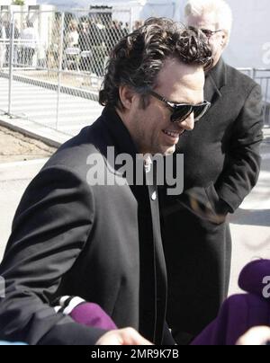 Mark Ruffalo kommt bei den Film Independent Spirit Awards 2011 in Santa Monica Beach an. Zu den großen Gewinnern des Abends gehörten die beste weibliche Lead Natalie Portman für ihre Arbeit in „Black Swan“, der beste männliche Lead James Franco für „127 Stunden“, die beste Funktion ging an „Black Swan“ und die beste erste Funktion ging an „Get Low“. Los Angeles, Kalifornien. 02/26/11. Stockfoto