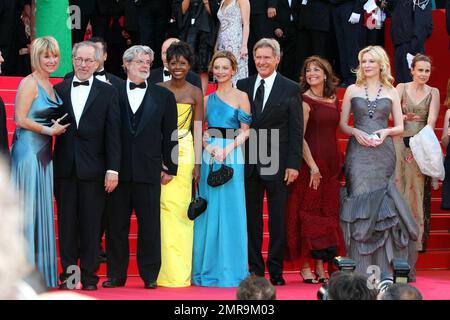 Die Besetzung besucht die Premiere von „Indiana Jones and the Kingdom of the Crystal Skull“ beim Cannes Film Festival. Cannes, Frankreich. 5/18/08. Stockfoto