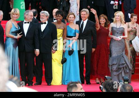 Die Besetzung besucht die Premiere von „Indiana Jones and the Kingdom of the Crystal Skull“ beim Cannes Film Festival. Cannes, Frankreich. 5/18/08. Stockfoto