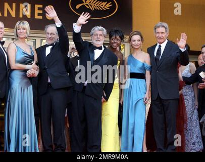 Die Besetzung besucht die Premiere von „Indiana Jones and the Kingdom of the Crystal Skull“ beim Cannes Film Festival. Cannes, Frankreich. 5/18/08. Stockfoto