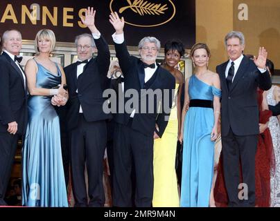 Die Besetzung besucht die Premiere von „Indiana Jones and the Kingdom of the Crystal Skull“ beim Cannes Film Festival. Cannes, Frankreich. 5/18/08. Stockfoto