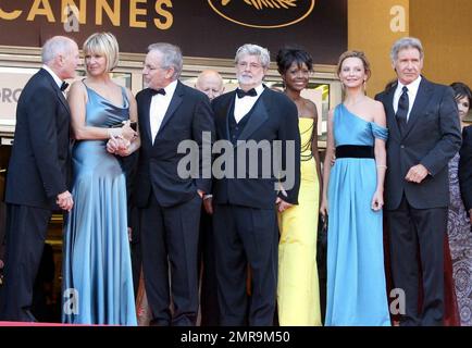 Die Besetzung besucht die Premiere von „Indiana Jones and the Kingdom of the Crystal Skull“ beim Cannes Film Festival. Cannes, Frankreich. 5/18/08. Stockfoto