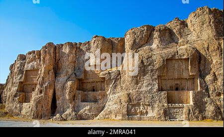 XeNaqsh-e Rostam, Felsgräber der Großen Könige aus der Achämenid-Dynastie, Naqsh-e Rostam, Iran, Asien Stockfoto