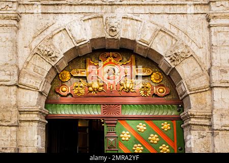 Tor zum Blackhead House, Centre of Unmarried Merchants, Tallinn, Estland, Tallinn, Estland, Europa Stockfoto