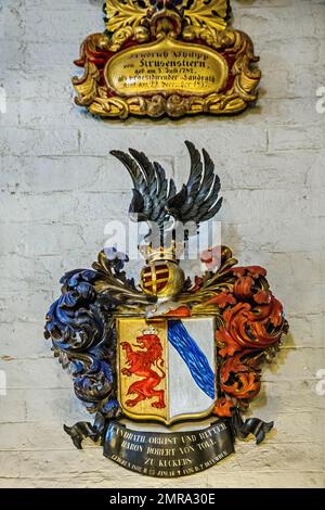 Wappen deutsch-baltischer Adelshäuser in der St.-Dom-Kirche Mary, Tallinn, Estland, Tallinn, Estland, Europa Stockfoto