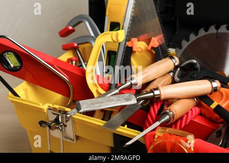 Box mit anderen Zimmermannswerkzeugen, Nahaufnahme Stockfoto