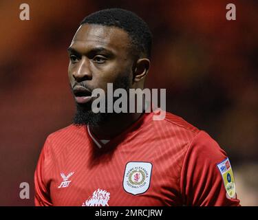 Crewe, Großbritannien. 31. Januar 2023. David Amoo #32 von Crewe Alexandra während des Sky Bet League 2-Spiels Crewe Alexandra vs Stockport County im Alexandra Stadium, Crewe, Großbritannien, 31. Januar 2023 (Foto von Ben Roberts/News Images) in Crewe, Großbritannien, am 1./31. Januar 2023. (Foto: Ben Roberts/News Images/Sipa USA) Guthaben: SIPA USA/Alamy Live News Stockfoto