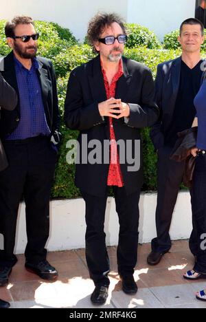 Tim Burton beim Fotoanruf „Jury“ im Palais des Festivals während des 63. Jährlichen internationalen Filmfestivals von Calles. Cannes, Frankreich. 5/12/10. . Stockfoto