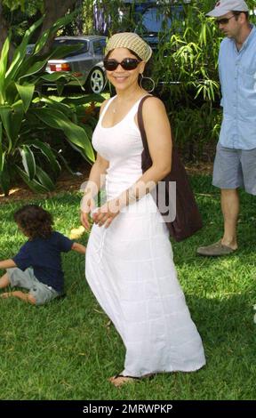 Rosie Perez leitet den 2005 AIDS Walk in Miami Beach, 4/17/05 '' Stockfoto