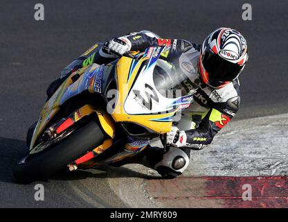 Ex-Weltmeister Max Biaggi debütiert sein neues Suzuki Superbike, Vallelunga Circuit, Rom, Italien, 11/30/06 Stockfoto