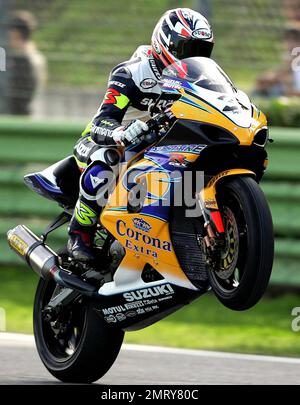 Ex-Weltmeister Max Biaggi debütiert sein neues Suzuki Superbike, Vallelunga Circuit, Rom, Italien, 11/30/06 Stockfoto