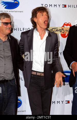 Rolling Stones Sänger Mick Jagger bei der Fotoaufzeichnung „Stones in Exile“ im Salon Martha Barriere im Hotel Majestic während des 63. Jährlichen internationalen Filmfestivals in Cannes, Frankreich. 5/19/10. . Stockfoto