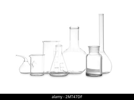 Reinigen Sie leere, auf weiß isolierte Laborglasgeräte Stockfoto