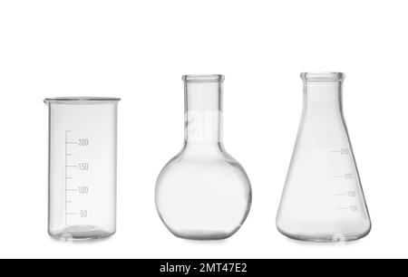 Reinigen Sie leere, auf weiß isolierte Laborglasgeräte Stockfoto