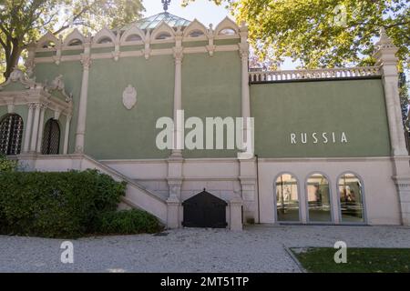 Blick auf den geschlossenen russischen Pavillon an der Biennale 2022 von Venedig Stockfoto