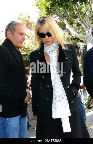 Nicollette Sheridan und Michael Bolton verlassen das Ivy Restaurant, Beverly Hills, ca. 1/15/07 Stockfoto