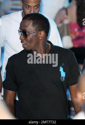 Rapper/Sänger Sean „P. Diddy“ Combs beim WWE WrestleMania 28 Main Event im Sun Life Stadium der Miami Dolphins. Miami, Florida 1. April 2012 Stockfoto