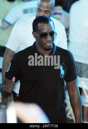 Rapper/Sänger Sean „P. Diddy“ Combs beim WWE WrestleMania 28 Main Event im Sun Life Stadium der Miami Dolphins. Miami, Florida 1. April 2012 . Stockfoto