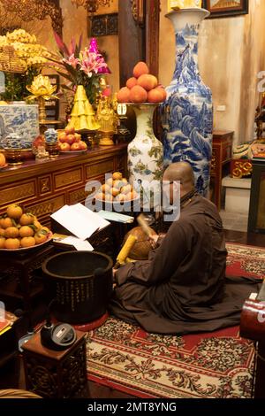 Hanoi, Vietnam, Januar 2023. Blick auf den taoistischen Tempel Chua Dien Huu im Stadtzentrum Stockfoto