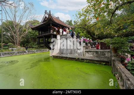 Hanoi, Vietnam, Januar 2023. Blick auf den taoistischen Tempel Chua Dien Huu im Stadtzentrum Stockfoto