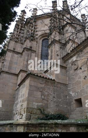 La Iglesia de Sancti Spiritus de Salamanca, es un templo Católico perteneciente al estilo del Gótico tardío, y es el único resto que sobrevive en la a Stockfoto