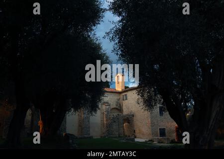 Kirche Notre Dame du Brusc, Chateauneuf de Grasse, Alpes Maritimes, 06, Cote d'Azur, Frankreich Stockfoto