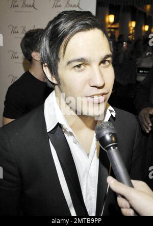 Pete Wentz feiert seinen Geburtstag mit Frau Ashlee Simpson im Nachtclub Bank im Bellagio. Wentz' 30. Geburtstagsfeier war eine riesige Party, komplett mit vielen Freunden, einem Kuchen komplett mit einem Foto von Frau und Sohn und viel Party. Las Vegas, Nevada 6/6/09. . Stockfoto