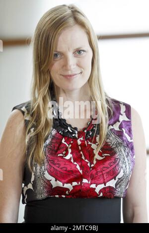 Die kanadische Regisseurin Sarah Polley nimmt an der Fotokonferenz „Take This Waltz“ im Kursaal Palace während des San Sebastian International Film Festivals 59. in San Sebastian, Spanien, Teil. 18. September 2011 Stockfoto