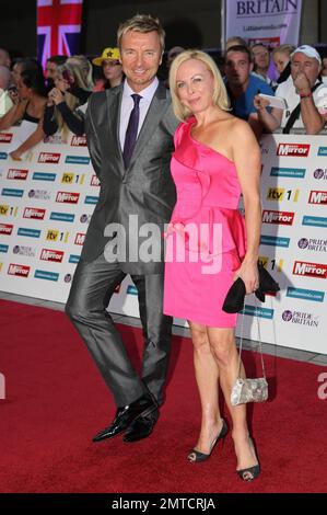 Jane Torvill und Christopher Dean bei den Pride of Britain Awards im Grosvenor House Hotel in Mayfair. London, Großbritannien. 3. Oktober 2011. . Stockfoto