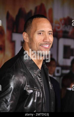 Dwayne „The Rock“ Johnson besucht die Weltpremiere von Walt Disney's „Race to Witch Mountain“ im El Capitan Theatre in Los Angeles, CA. 3/11/09. Stockfoto